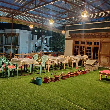 Youthok Guest House Leh Dış mekan fotoğraf