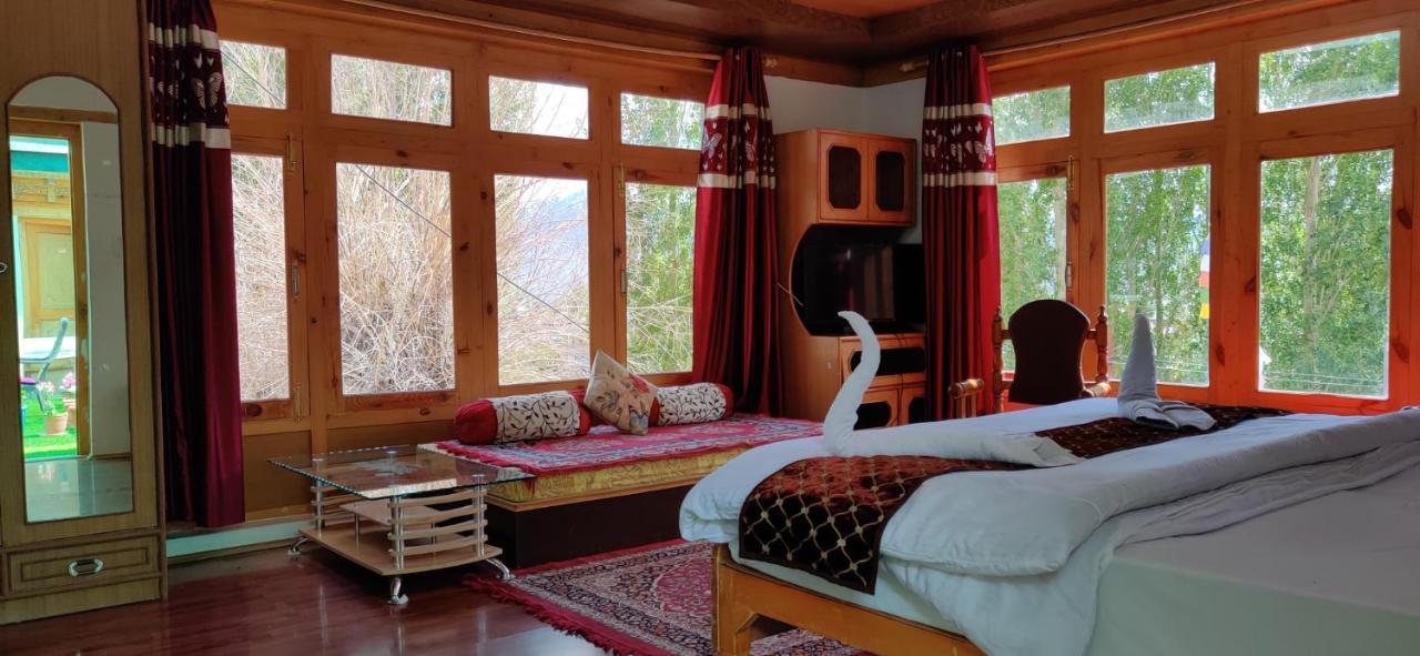 Youthok Guest House Leh Dış mekan fotoğraf