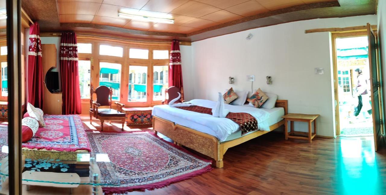 Youthok Guest House Leh Dış mekan fotoğraf