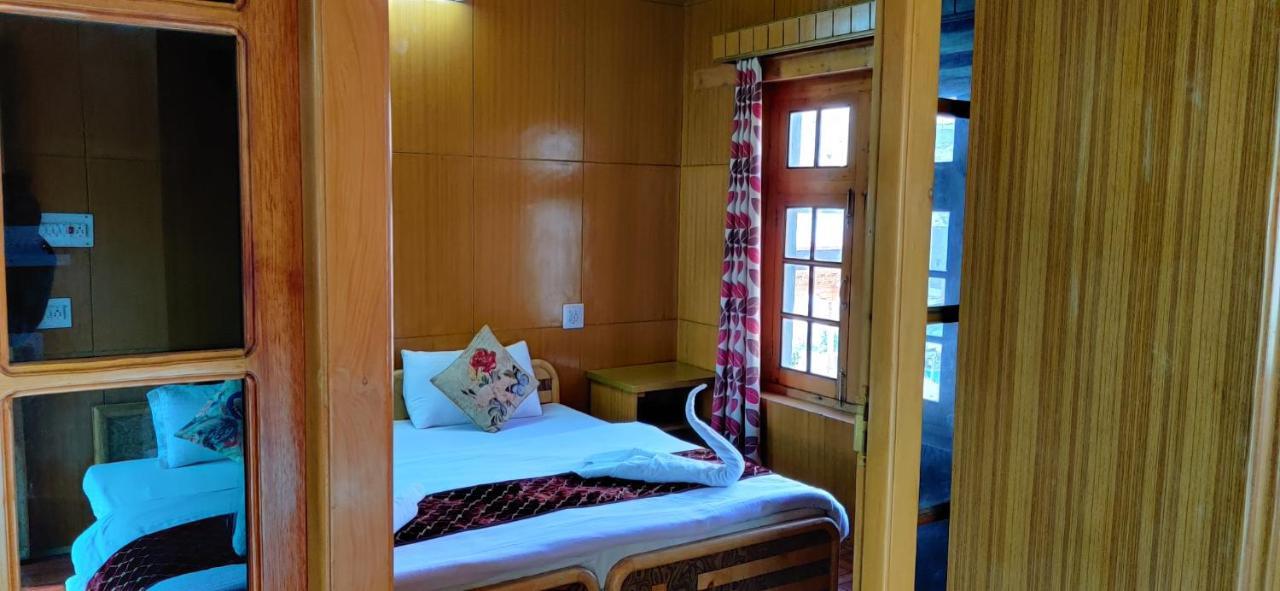 Youthok Guest House Leh Dış mekan fotoğraf