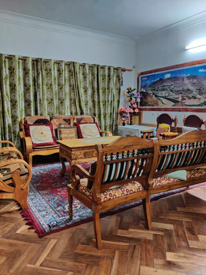 Youthok Guest House Leh Dış mekan fotoğraf