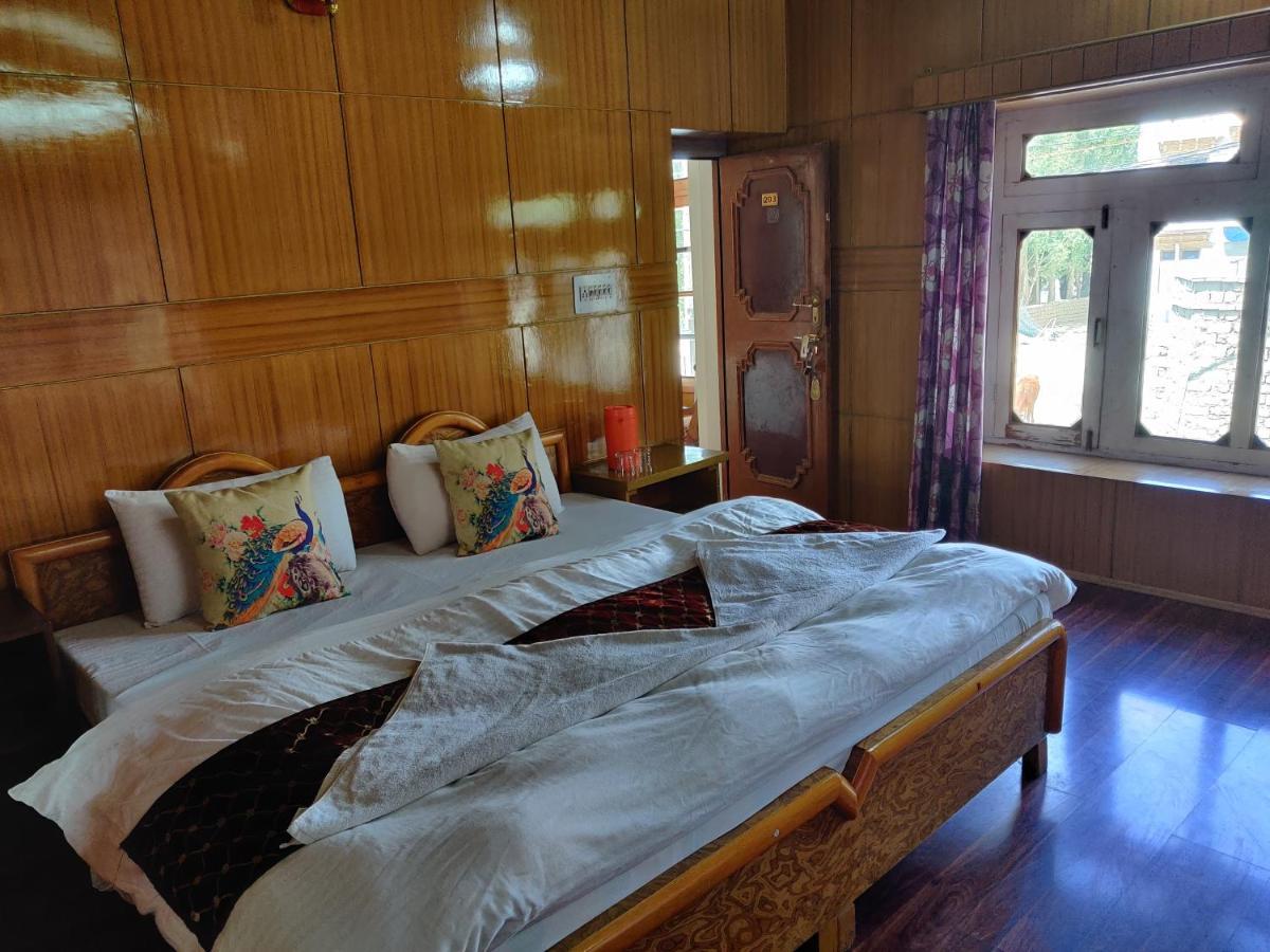 Youthok Guest House Leh Dış mekan fotoğraf