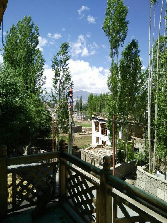 Youthok Guest House Leh Dış mekan fotoğraf