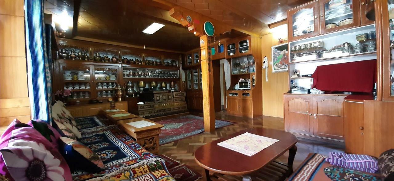 Youthok Guest House Leh Dış mekan fotoğraf