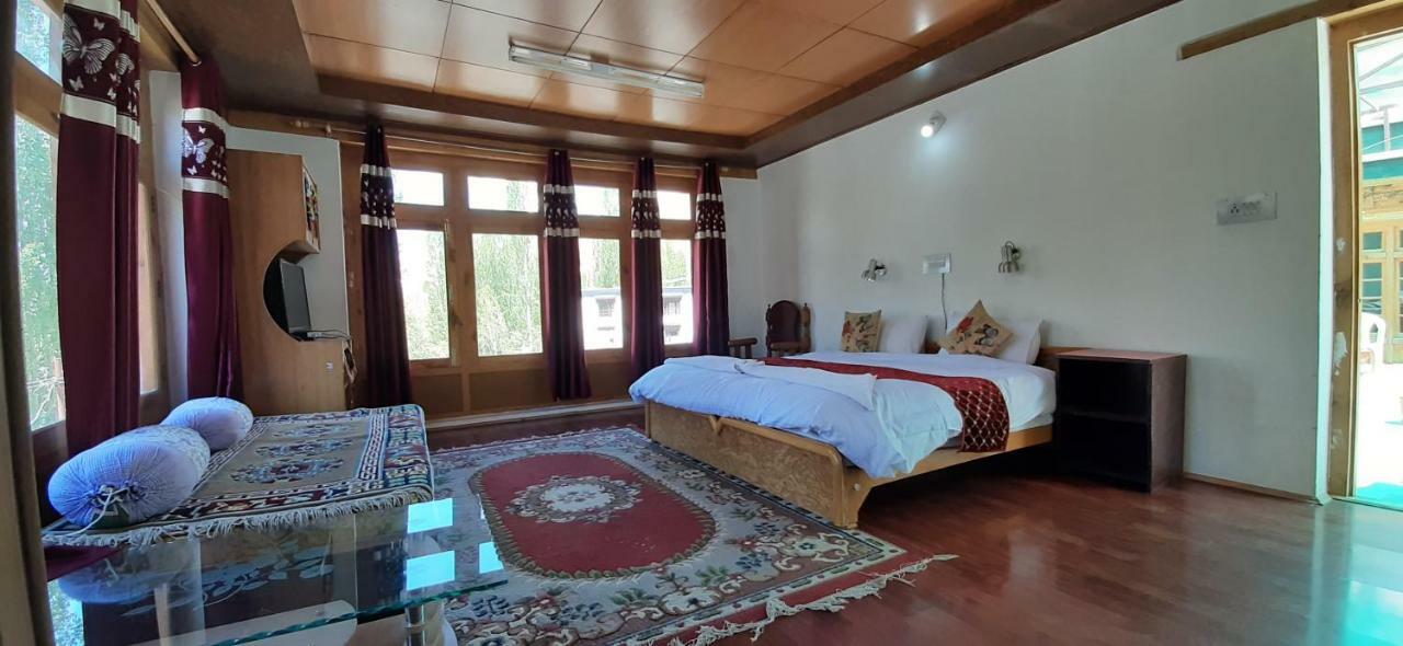 Youthok Guest House Leh Dış mekan fotoğraf